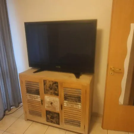 5th Floor Oasis 2 Badroom Apartment *